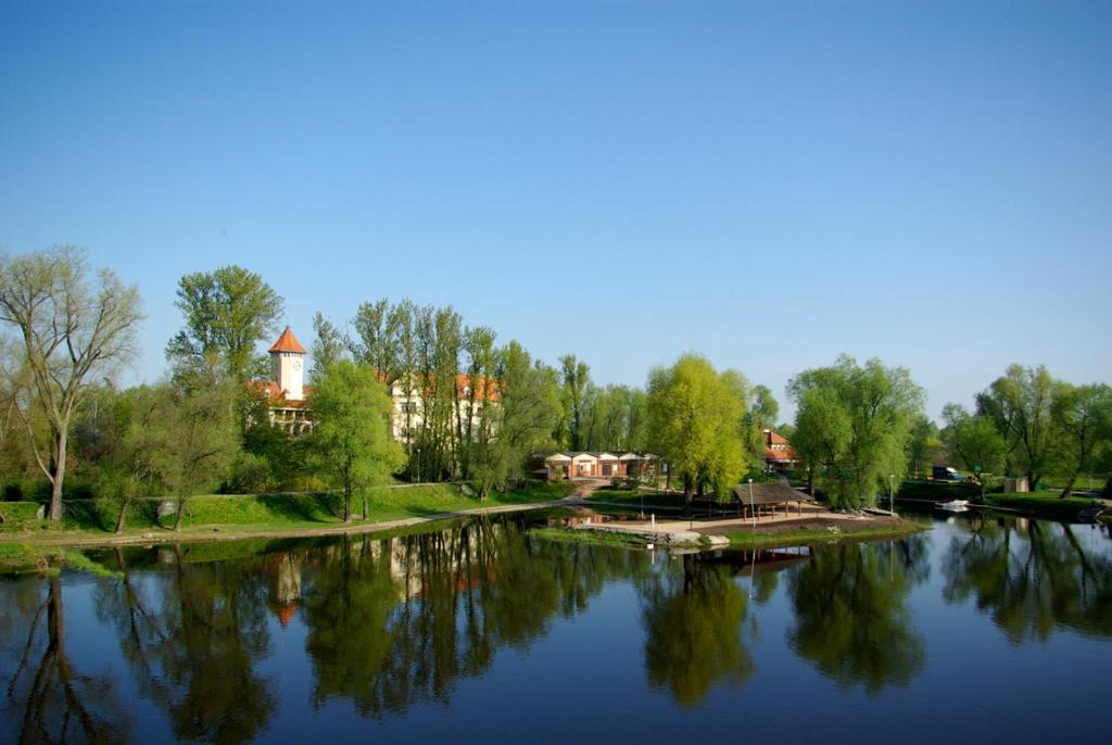 Hotel Zamek Pultusk Dom Polonii エクステリア 写真