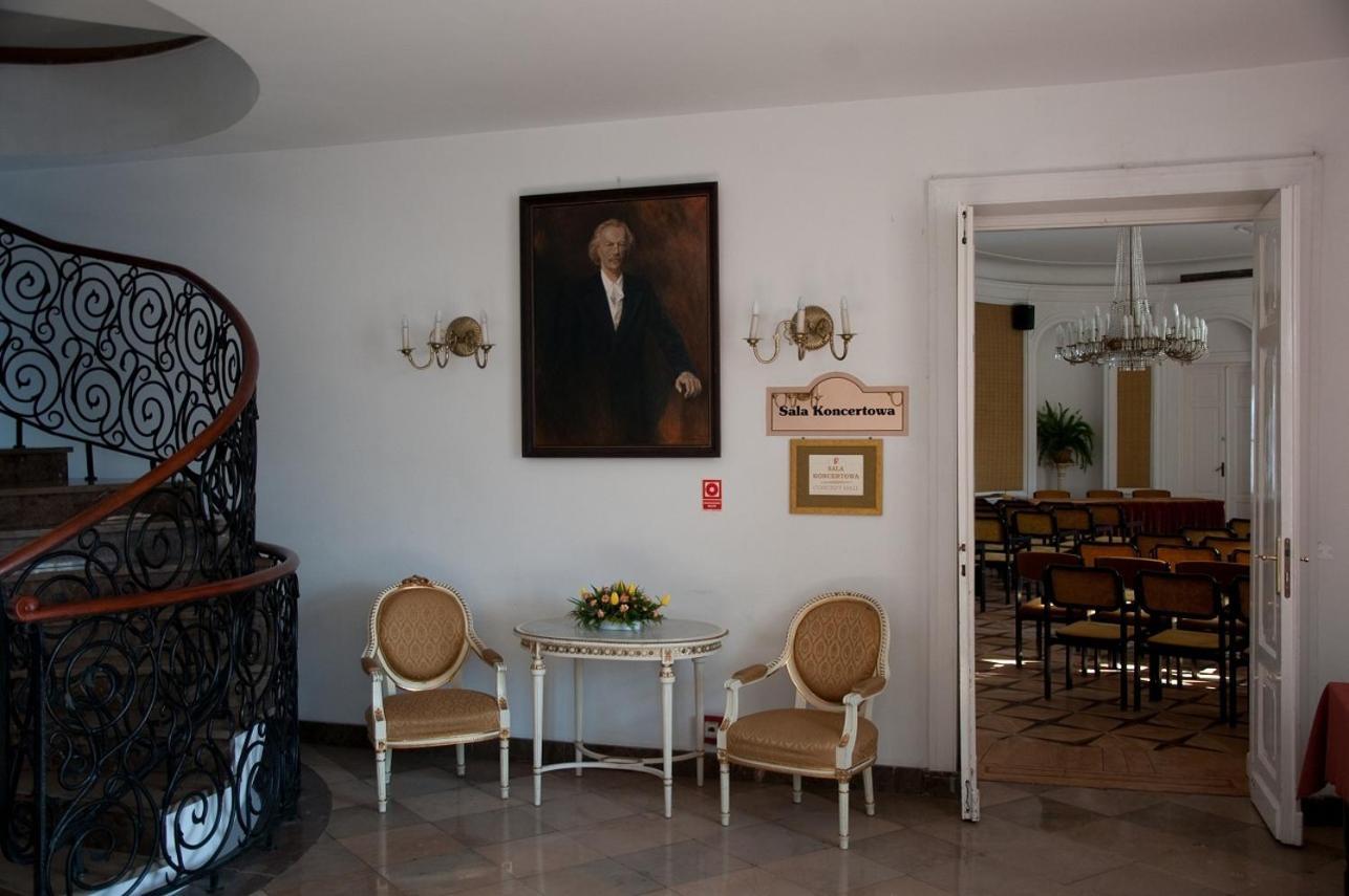 Hotel Zamek Pultusk Dom Polonii エクステリア 写真
