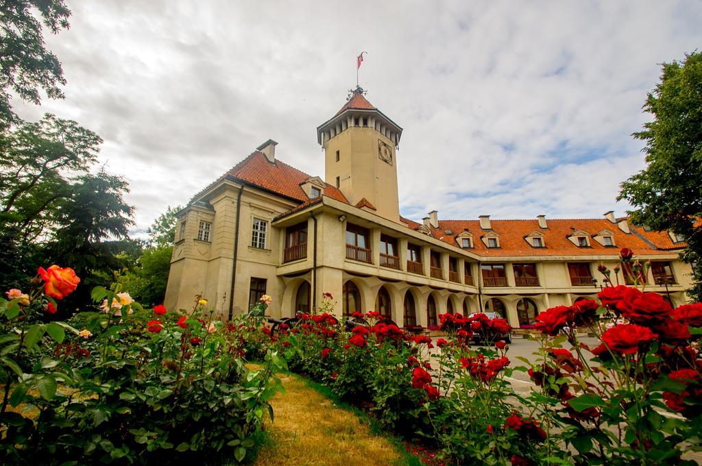Hotel Zamek Pultusk Dom Polonii エクステリア 写真