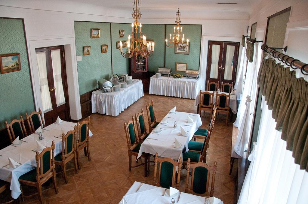 Hotel Zamek Pultusk Dom Polonii エクステリア 写真