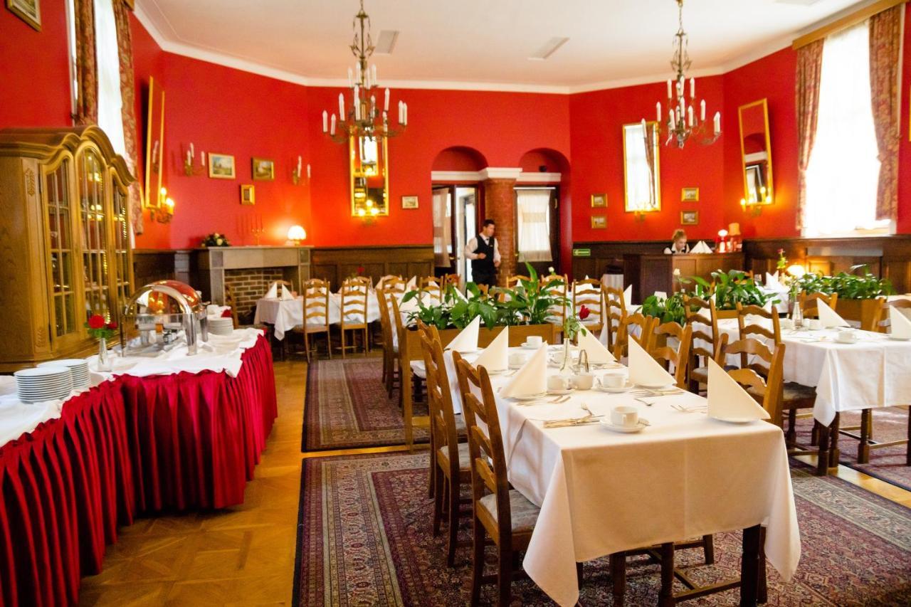 Hotel Zamek Pultusk Dom Polonii エクステリア 写真