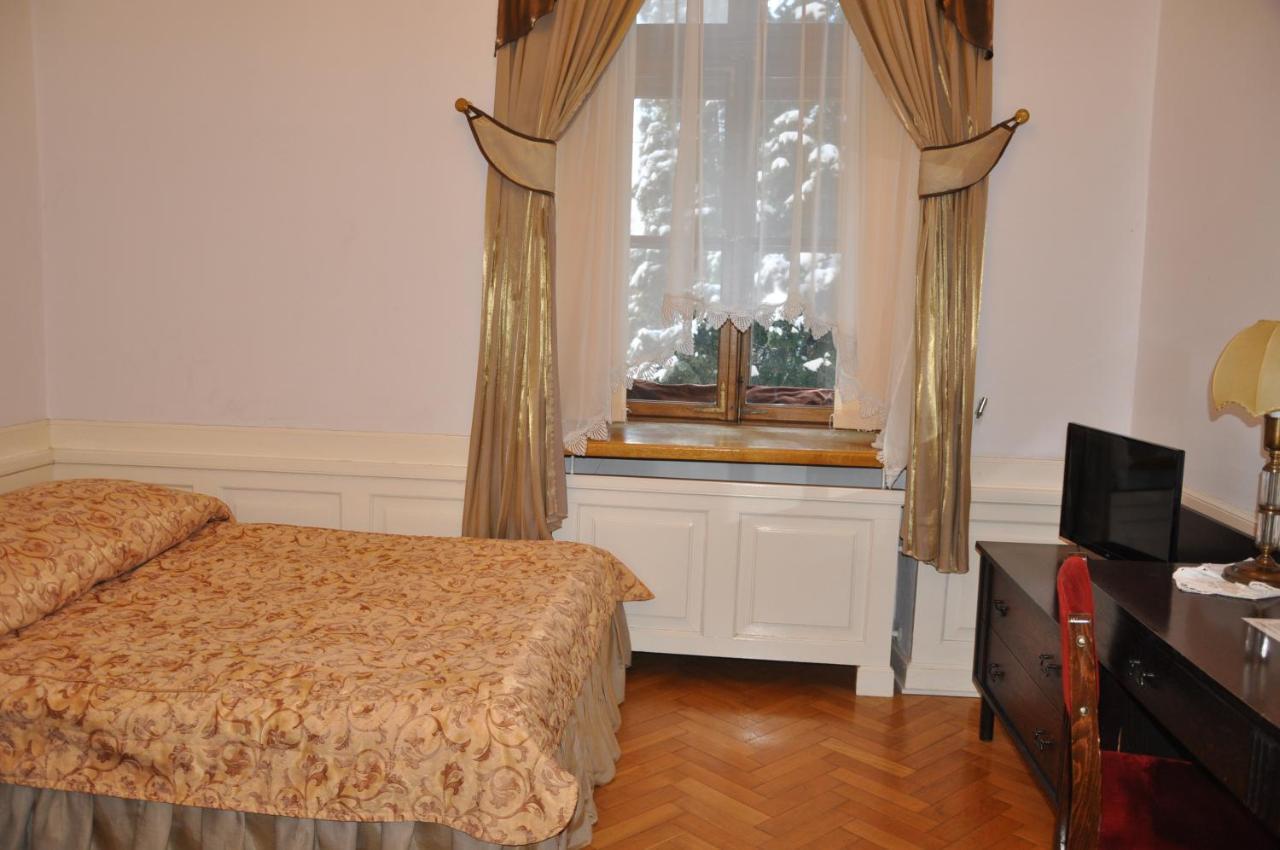 Hotel Zamek Pultusk Dom Polonii エクステリア 写真